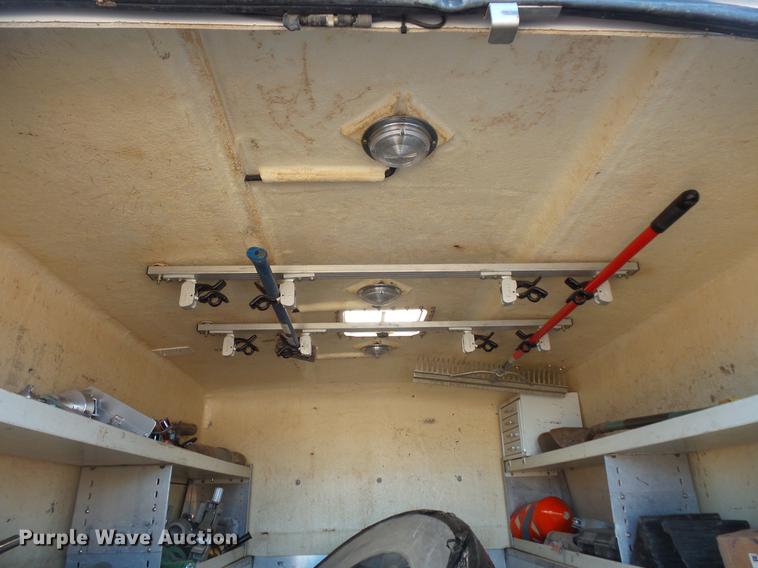 image for item DC1051 2007 Ford F350 Super Duty utility bed pickup truck