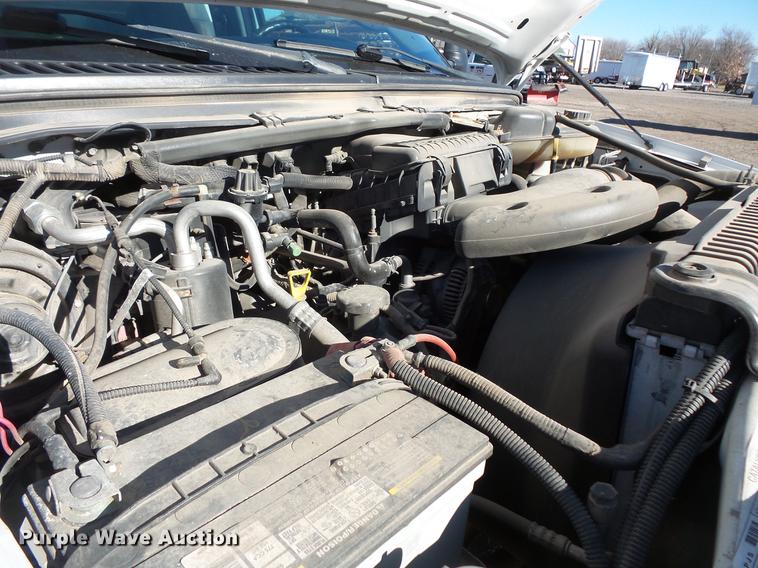 image for item DC1051 2007 Ford F350 Super Duty utility bed pickup truck