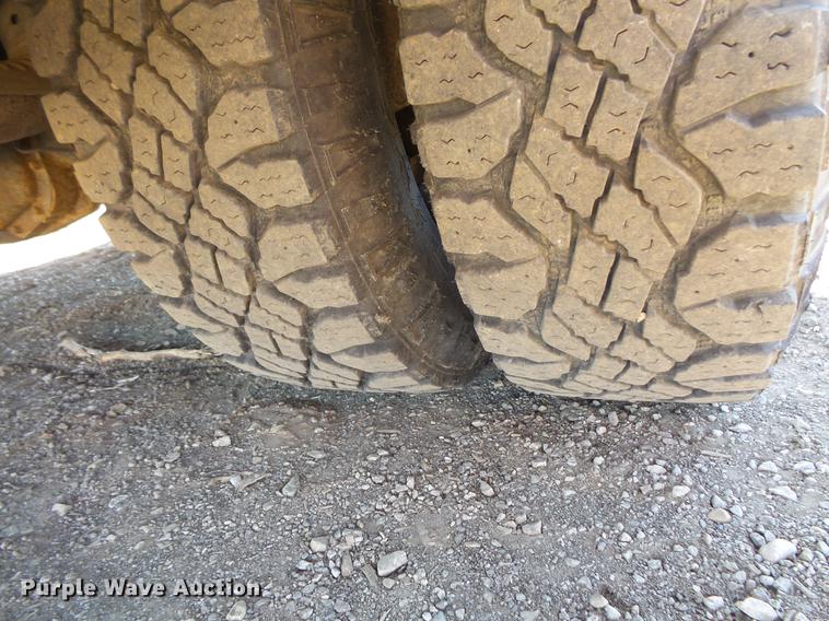 image for item DC1051 2007 Ford F350 Super Duty utility bed pickup truck