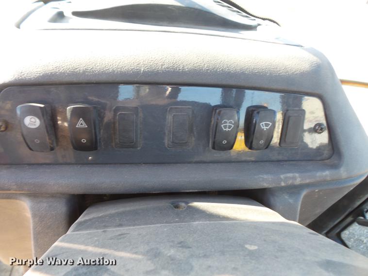 image for item DC1055 2008 John Deere 310SJ backhoe