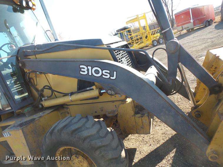 image for item DC1055 2008 John Deere 310SJ backhoe