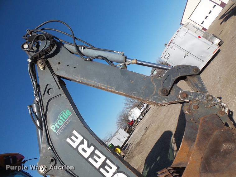 image for item DC1055 2008 John Deere 310SJ backhoe