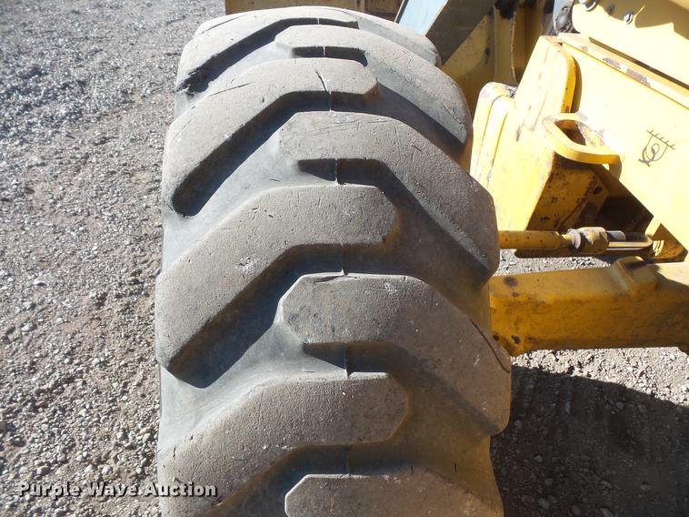 image for item DC1055 2008 John Deere 310SJ backhoe