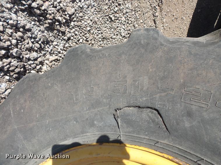 image for item DC1055 2008 John Deere 310SJ backhoe