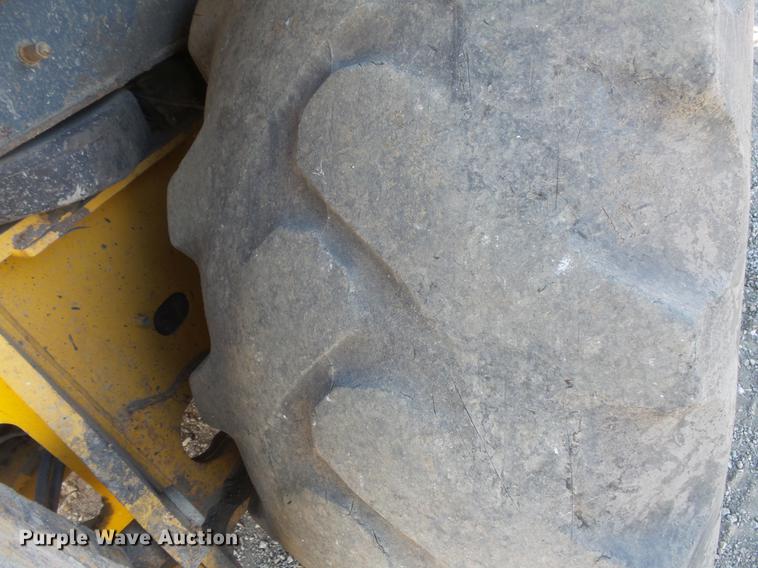 image for item DC1055 2008 John Deere 310SJ backhoe