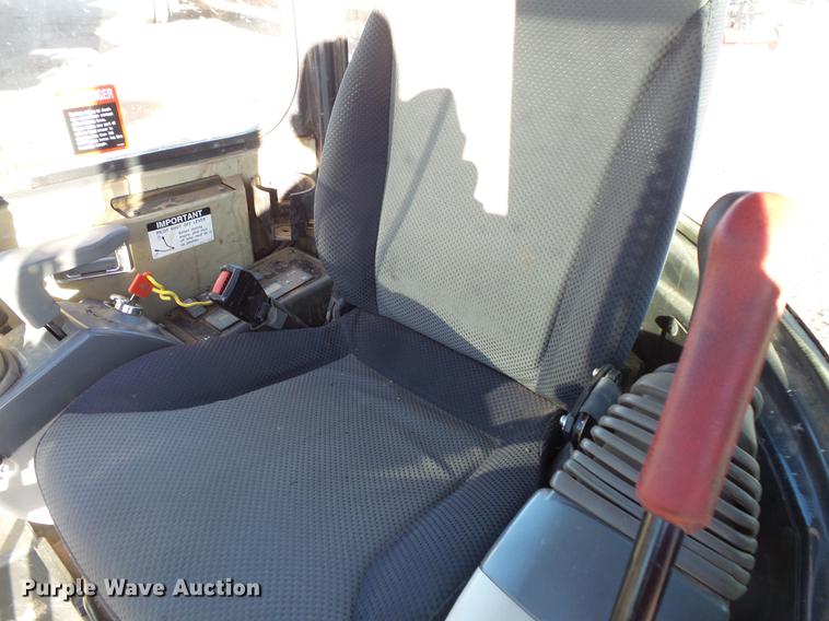 image for item DC1056 2011 John Deere 35D mini excavator