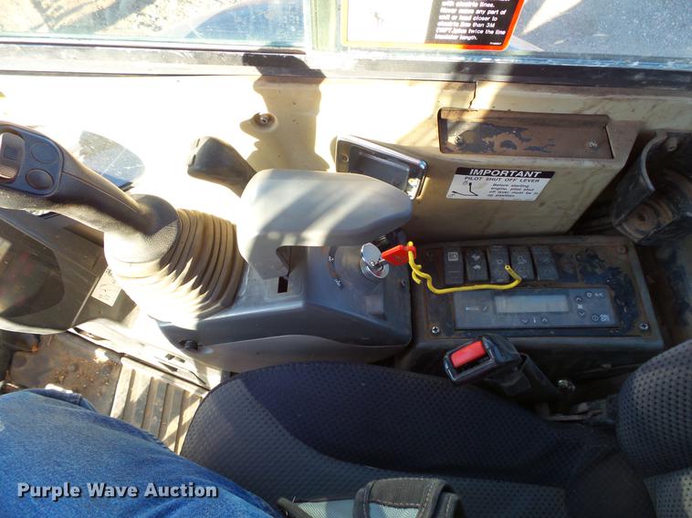 image for item DC1056 2011 John Deere 35D mini excavator