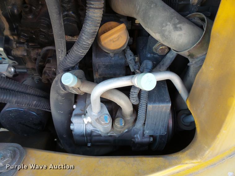 image for item DC1056 2011 John Deere 35D mini excavator