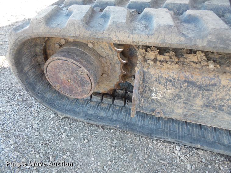 image for item DC1056 2011 John Deere 35D mini excavator