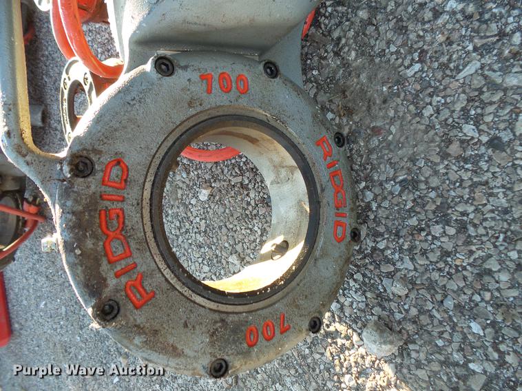 image for item DC1071 Ridgid 700 power pipe threading machine