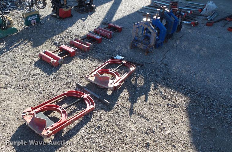 image for item DC1098 Pipe squeezes