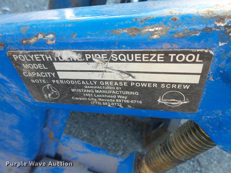 image for item DC1098 Pipe squeezes