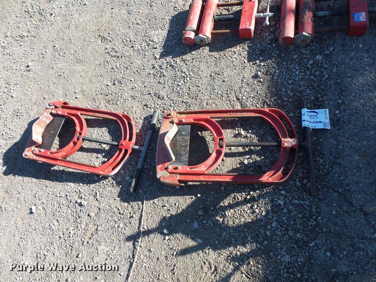 image for item DC1098 Pipe squeezes