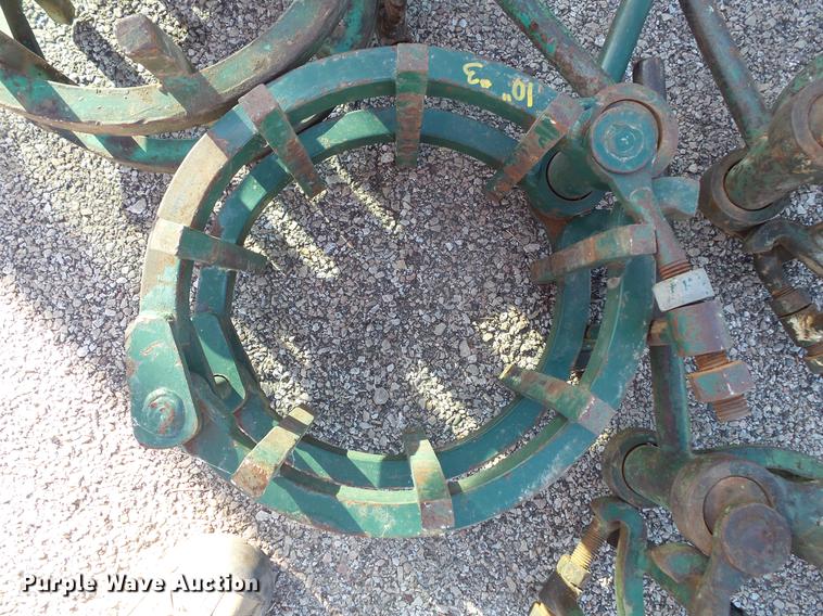 image for item DC1105 Pipe clamps