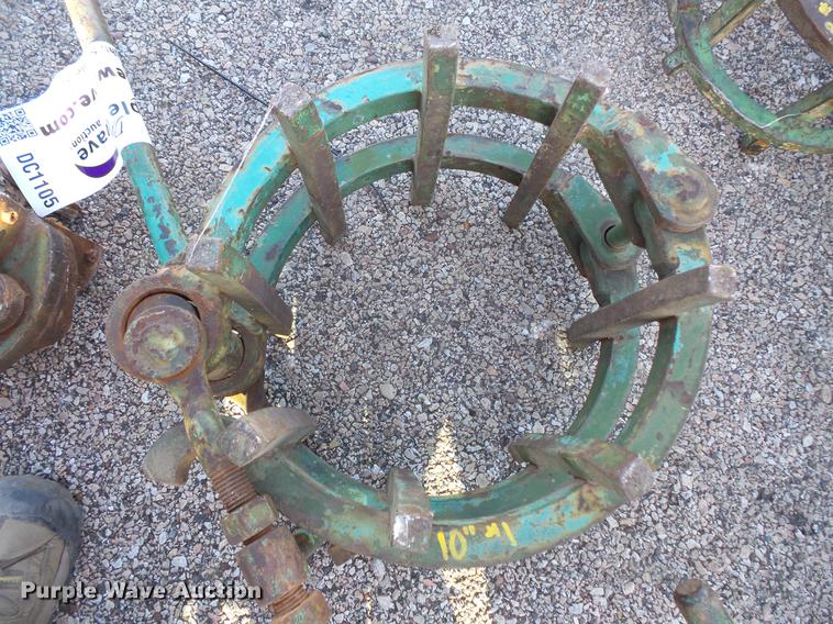 image for item DC1105 Pipe clamps