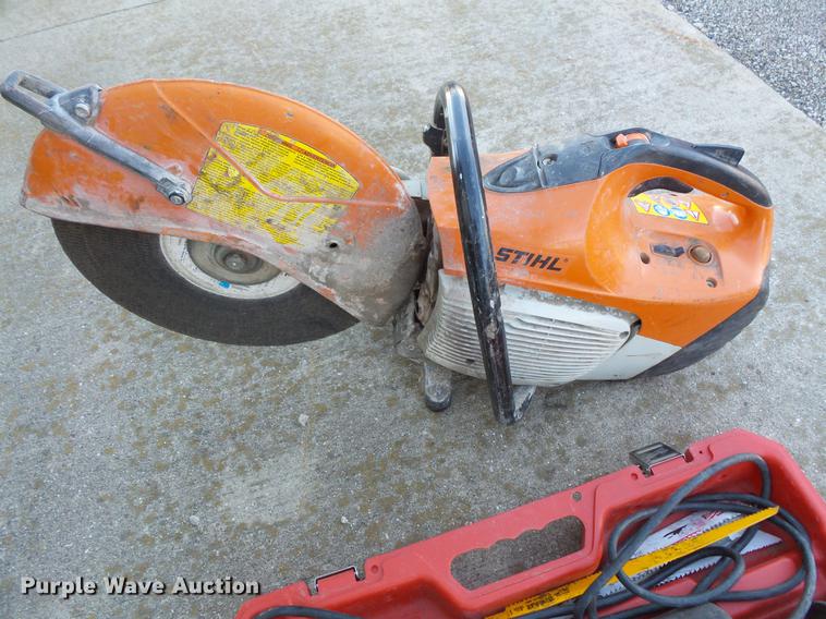 image for item DC1109 (2) saws