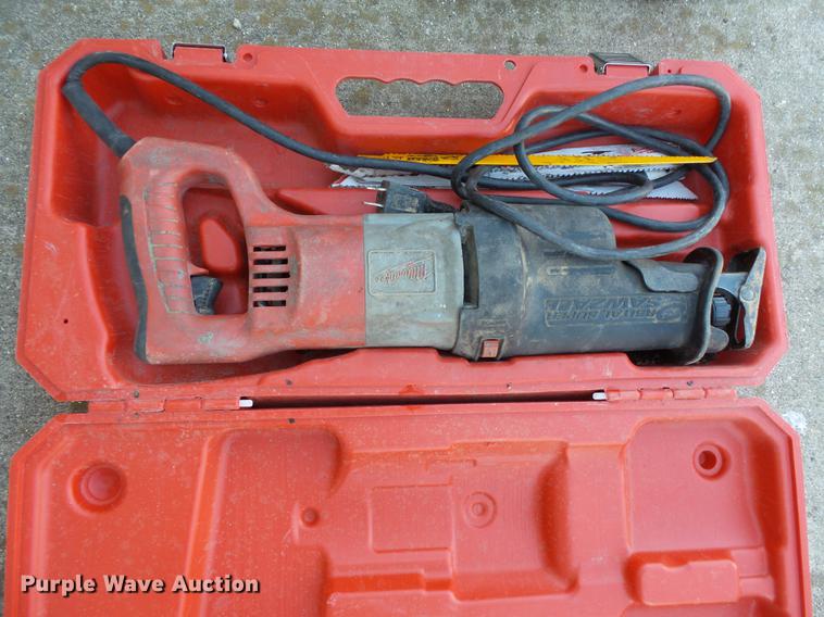 image for item DC1109 (2) saws