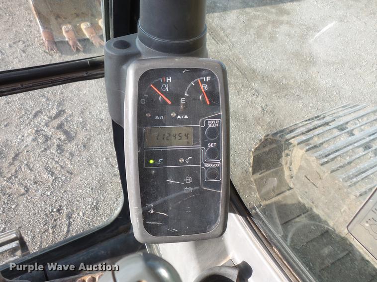 image for item DC1148 2003 John Deere 225C LC excavator