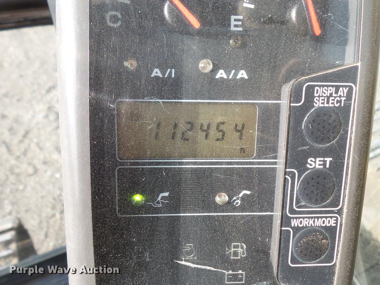 image for item DC1148 2003 John Deere 225C LC excavator