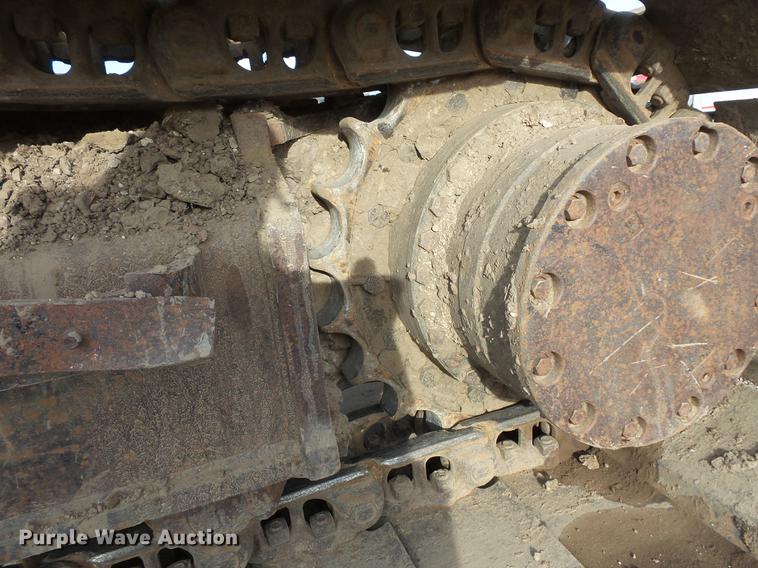 image for item DC1148 2003 John Deere 225C LC excavator