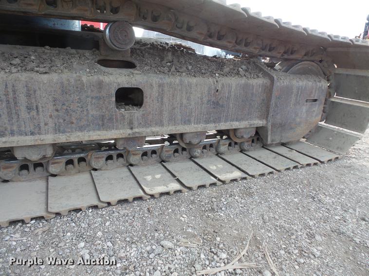 image for item DC1148 2003 John Deere 225C LC excavator