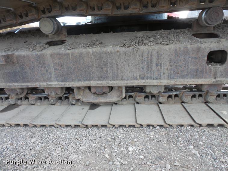 image for item DC1148 2003 John Deere 225C LC excavator