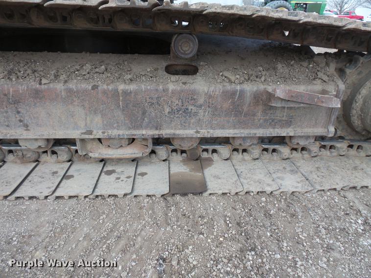 image for item DC1148 2003 John Deere 225C LC excavator