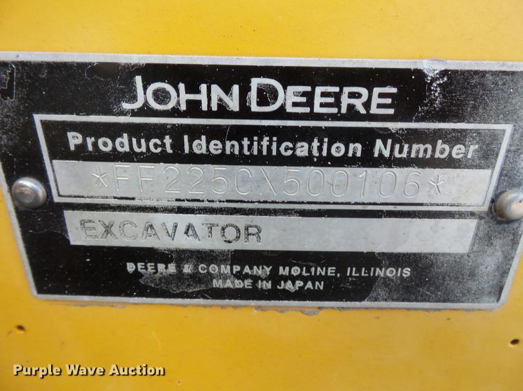 image for item DC1148 2003 John Deere 225C LC excavator