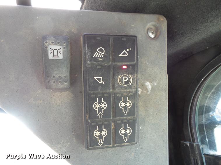 image for item DC1149 2011 Terex PT-100G skid steer