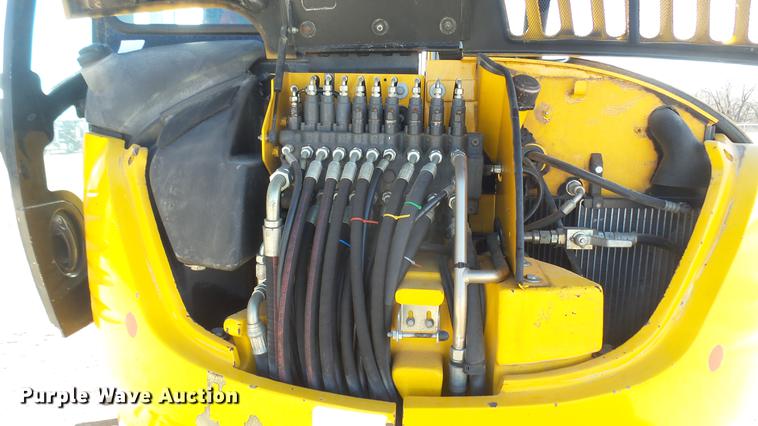 image for item DC1887 2006 JCB 8080 excavator