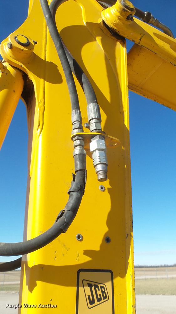 image for item DC1887 2006 JCB 8080 excavator