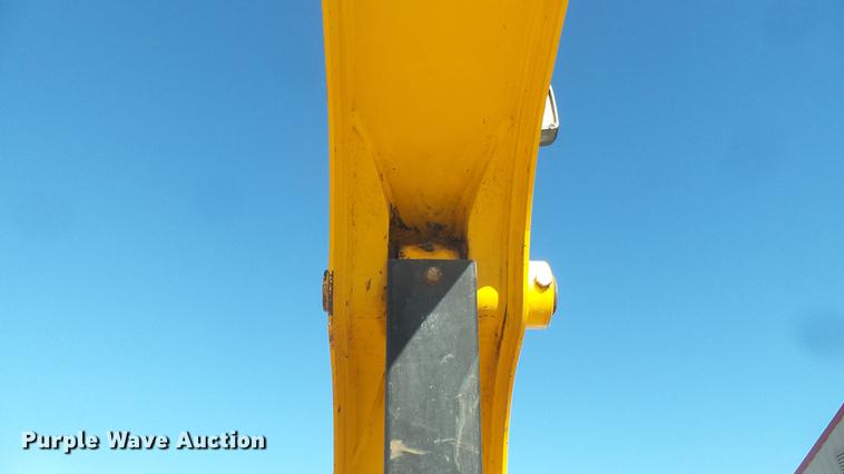 image for item DC1887 2006 JCB 8080 excavator