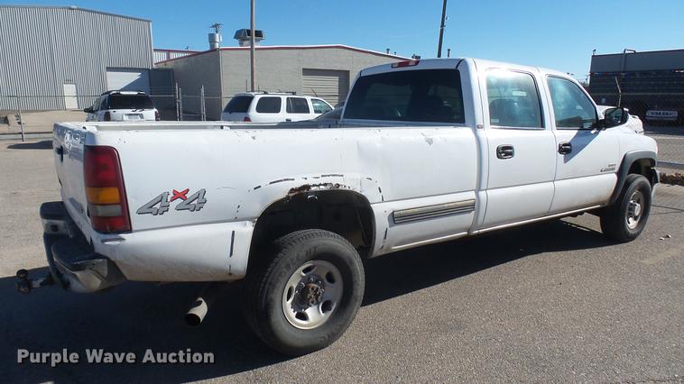 image for item DC1895 2002 Chevrolet Silverado 2500HD Crew Cab pickup truck