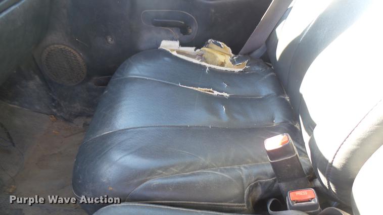 image for item DC1895 2002 Chevrolet Silverado 2500HD Crew Cab pickup truck