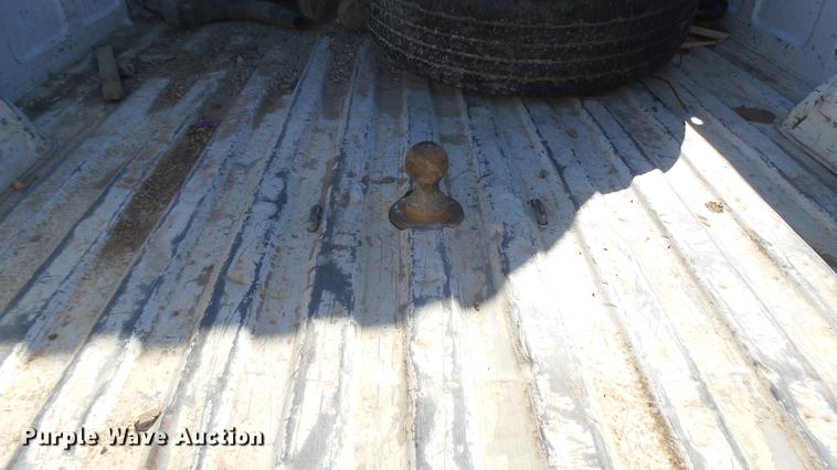 image for item DC1895 2002 Chevrolet Silverado 2500HD Crew Cab pickup truck