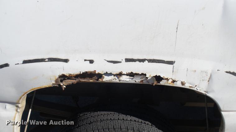 image for item DC1895 2002 Chevrolet Silverado 2500HD Crew Cab pickup truck