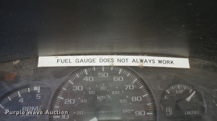 image for item DC1895 2002 Chevrolet Silverado 2500HD Crew Cab pickup truck