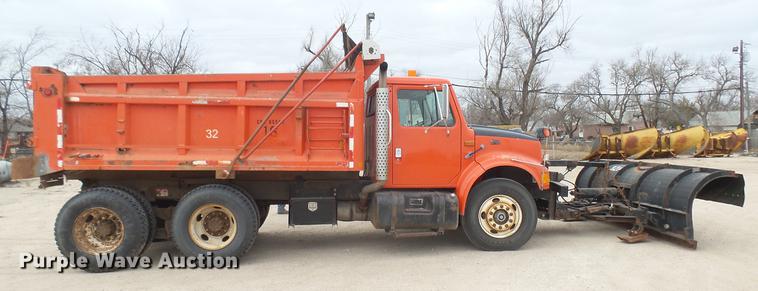image for item DC1904 1997 International 4900 dump truck