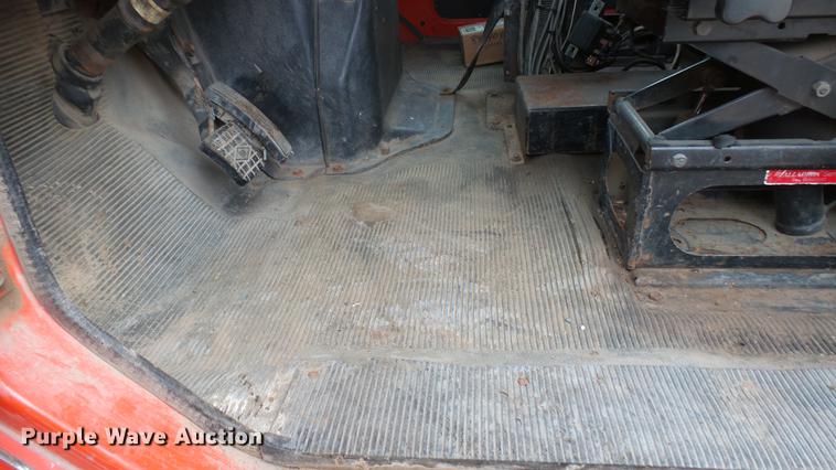 image for item DC1904 1997 International 4900 dump truck