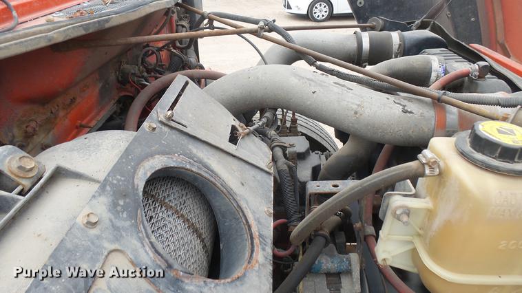 image for item DC1904 1997 International 4900 dump truck