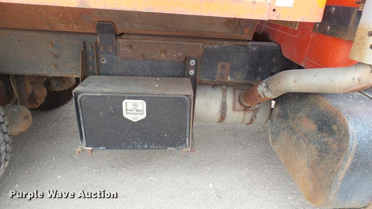 image for item DC1904 1997 International 4900 dump truck