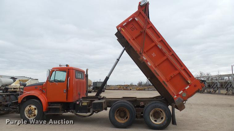 image for item DC1904 1997 International 4900 dump truck