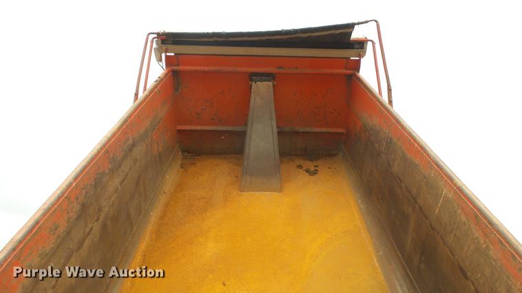 image for item DC1904 1997 International 4900 dump truck