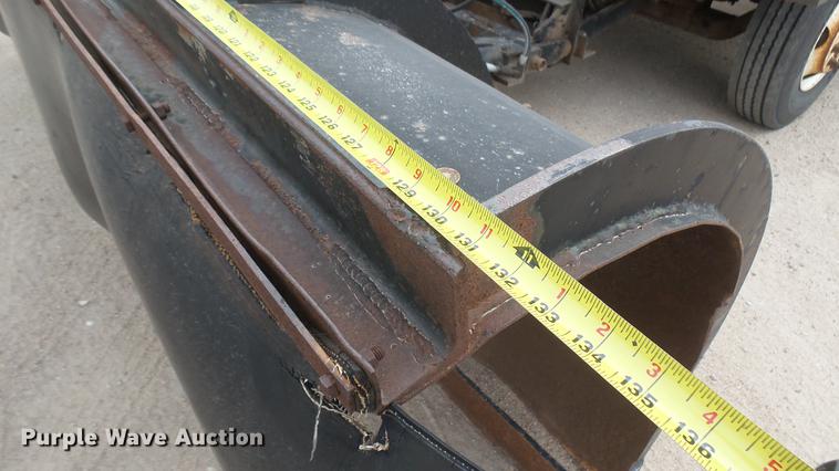 image for item DC1904 1997 International 4900 dump truck