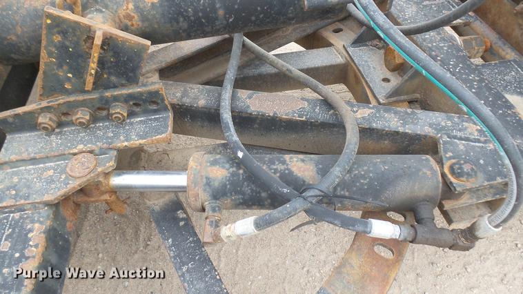 image for item DC1904 1997 International 4900 dump truck