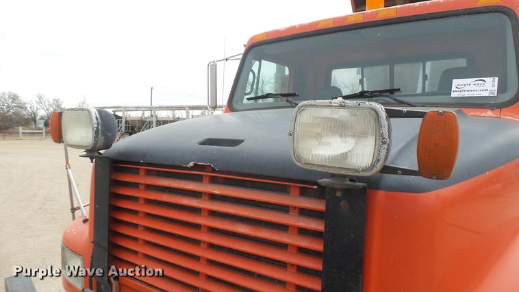 image for item DC1904 1997 International 4900 dump truck