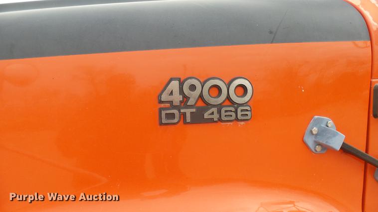 image for item DC1904 1997 International 4900 dump truck