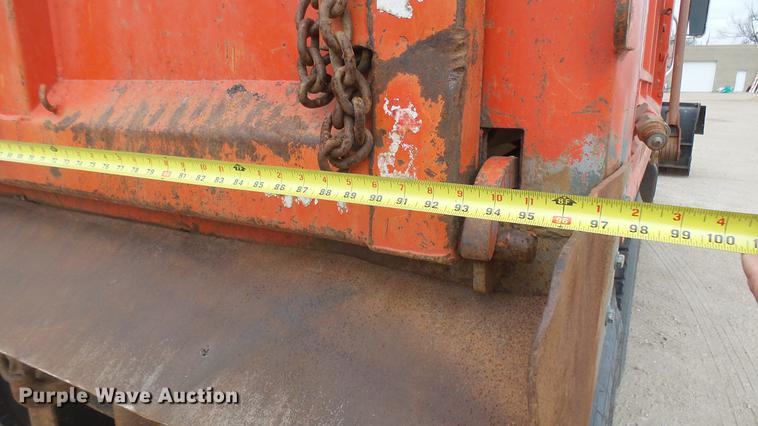 image for item DC1904 1997 International 4900 dump truck