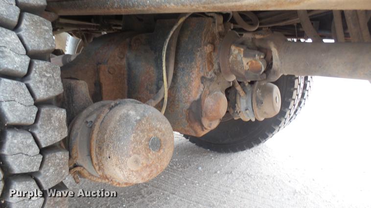 image for item DC1904 1997 International 4900 dump truck