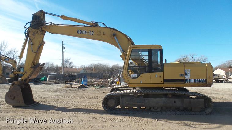 image for item DC1911 1998 John Deere 690E LC excavator